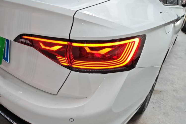 Used Volkswagen Sagitar 2023 280TSI DSG Excellence Edition Right Rear Taillight