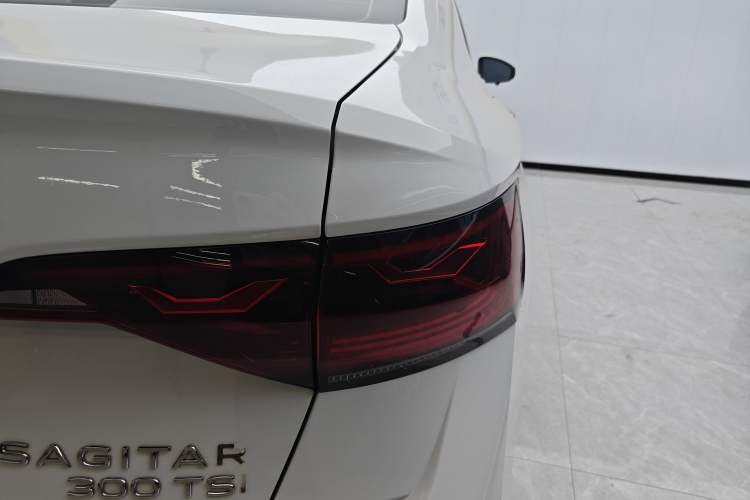 Used Volkswagen Sagitar 2023 300TSI DSG Excellence Edition Right Rear Taillight