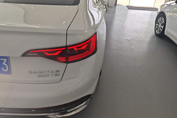 Used Volkswagen Sagitar 2023 200TSI DSG Excellence Edition Right Rear Taillight