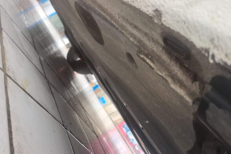 Used Volkswagen Sagitar 2023 300TSI DSG Excellence Edition Right Side Sill