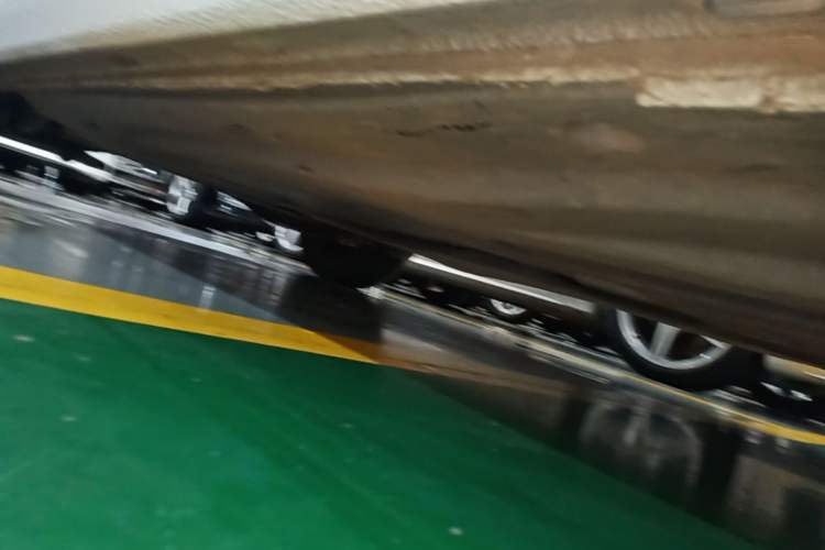 Used Volkswagen Sagitar 2023 300TSI DSG Excellence Edition Right Side Sill