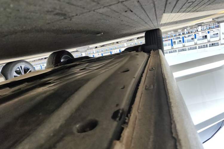 Used Volkswagen Sagitar 2023 300TSI DSG Excellence Edition Right Side Sill