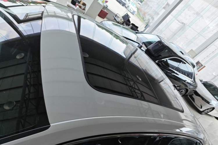 Used Volkswagen Sagitar 2023 300TSI DSG Excellence Edition Roof