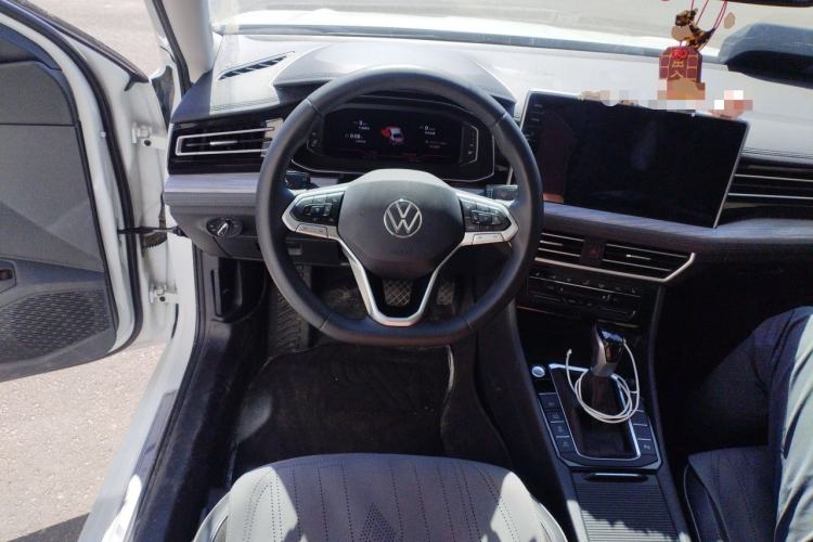 Used Volkswagen Sagitar 2023 300TSI DSG Excellence Edition Steering Wheel