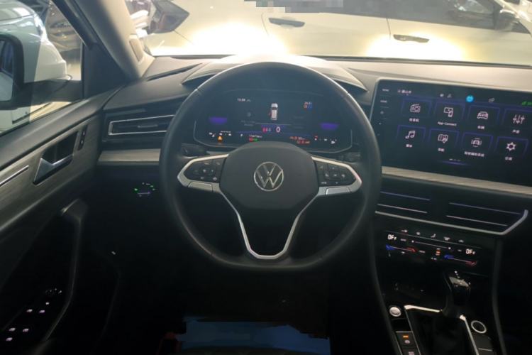 Used Volkswagen Sagitar 2023 200TSI DSG Excellence Edition Steering Wheel