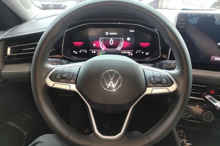 Used Volkswagen Sagitar 2023 300TSI DSG Excellence Edition Steering Wheel
