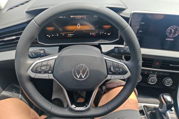 Used Volkswagen Sagitar 2023 300TSI DSG Flyover Edition Steering Wheel