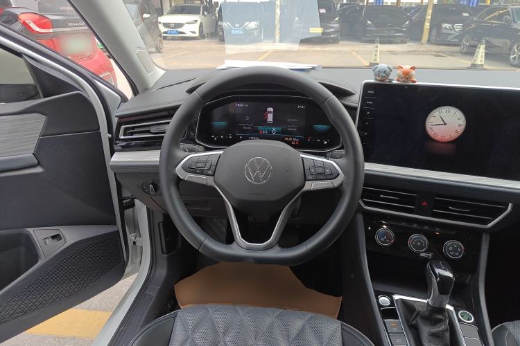Used Volkswagen Sagitar 2023 300TSI DSG Excellence Edition Steering Wheel