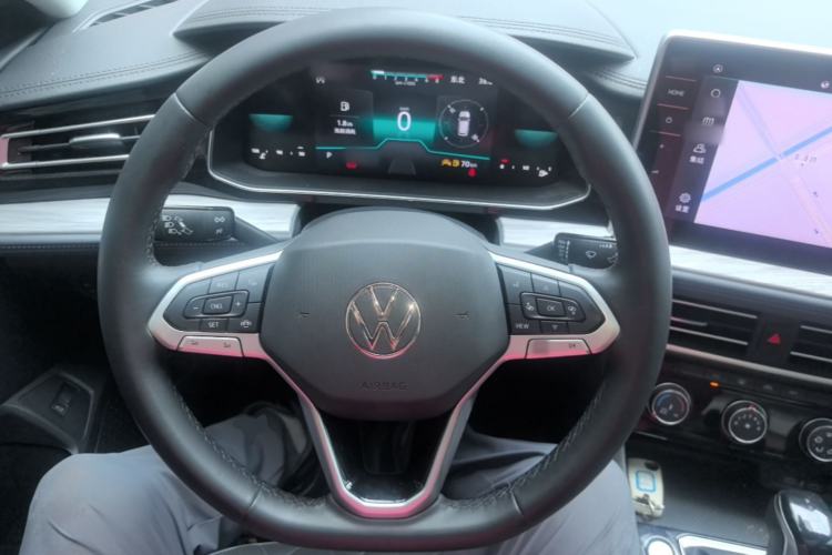 Used Volkswagen Sagitar 2023 300TSI DSG Excellence Edition Steering Wheel