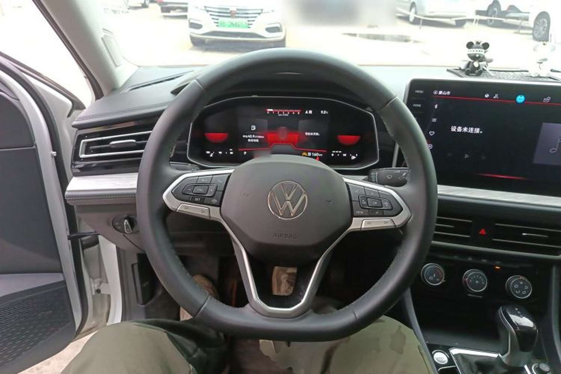 Used Volkswagen Sagitar 2023 300TSI DSG Excellence Edition Steering Wheel