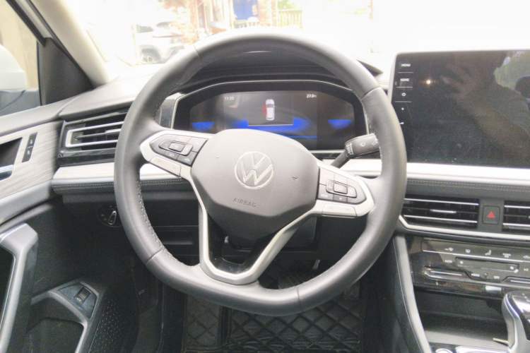Used Volkswagen Sagitar 2023 200TSI DSG Excellence Edition Steering Wheel