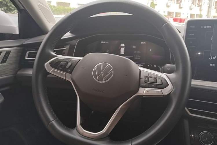 Used Volkswagen Sagitar 2023 300TSI DSG Excellence Edition Steering Wheel