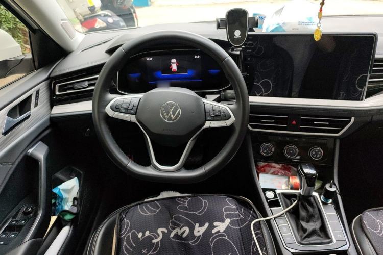 Used Volkswagen Sagitar 2023 300TSI DSG Excellence Edition Steering Wheel