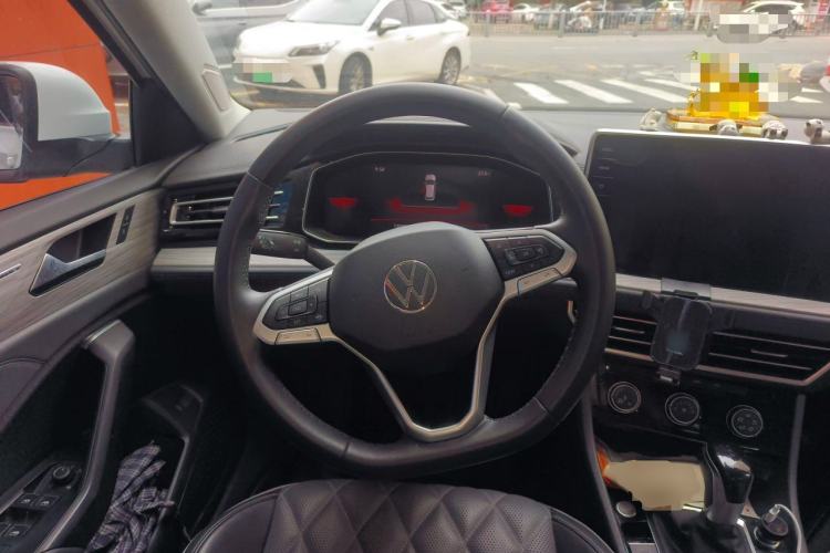 Used Volkswagen Sagitar 2023 300TSI DSG Excellence Edition Steering Wheel