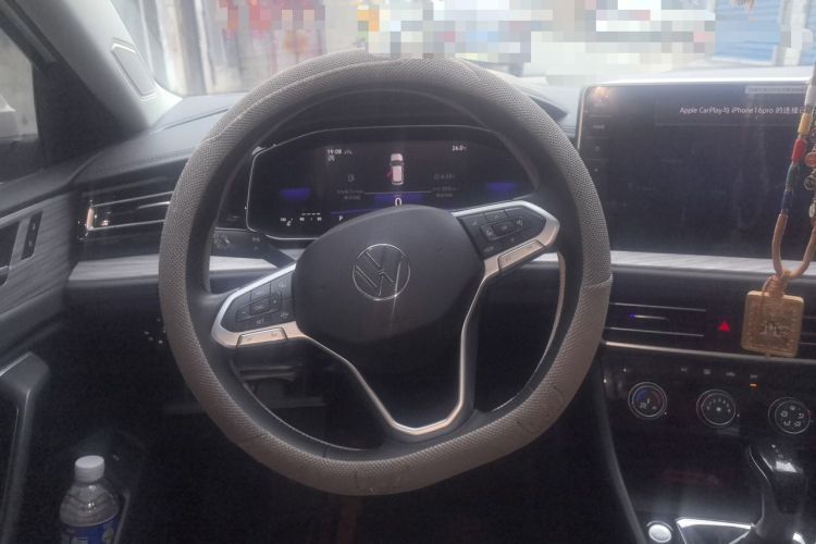 Used Volkswagen Sagitar 2023 300TSI DSG Excellence Edition Steering Wheel