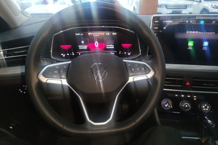 Used Volkswagen Sagitar 2023 300TSI DSG Excellence Edition Steering Wheel