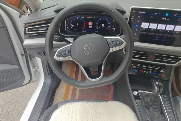 Used Volkswagen Sagitar 2023 280TSI DSG Excellence Plus Edition Steering Wheel