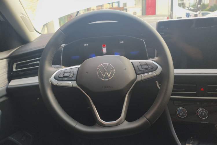 Used Volkswagen Sagitar 2023 280TSI DSG Beyond Lite Edition Steering Wheel
