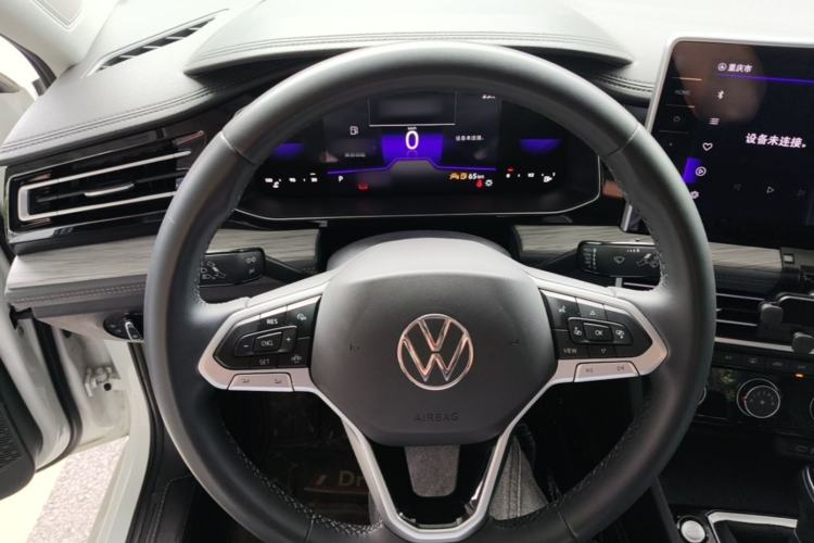 Used Volkswagen Sagitar 2023 300TSI DSG Excellence Edition Steering Wheel