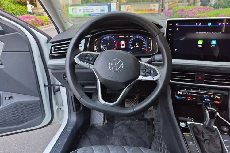 Used Volkswagen Sagitar 2023 280TSI DSG Excellence Plus Edition Steering Wheel