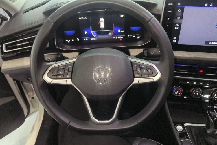 Used Volkswagen Sagitar 2023 300TSI DSG Excellence Edition Steering Wheel