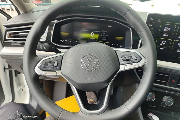 Used Volkswagen Sagitar 2023 300TSI DSG Excellence Edition Steering Wheel