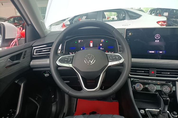 Used Volkswagen Sagitar 2023 300TSI DSG Excellence Edition Steering Wheel