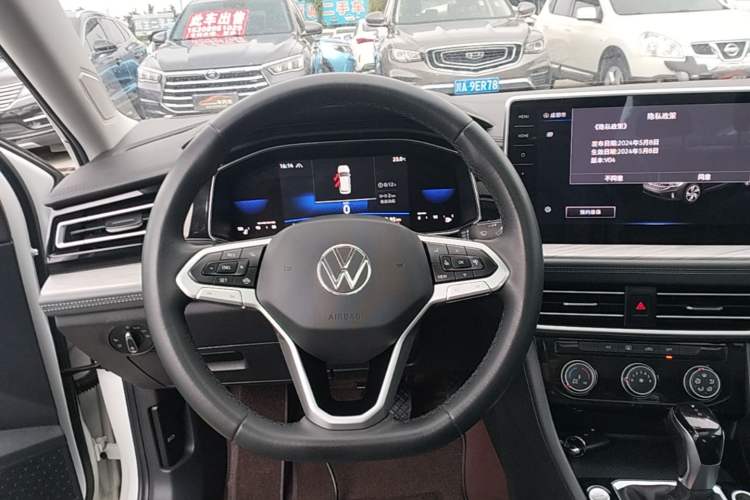 Used Volkswagen Sagitar 2023 280TSI DSG Beyond Lite Edition Steering Wheel