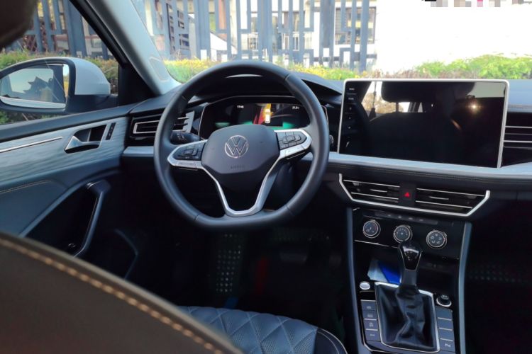 Used Volkswagen Sagitar 2023 300TSI DSG Excellence Edition Steering Wheel