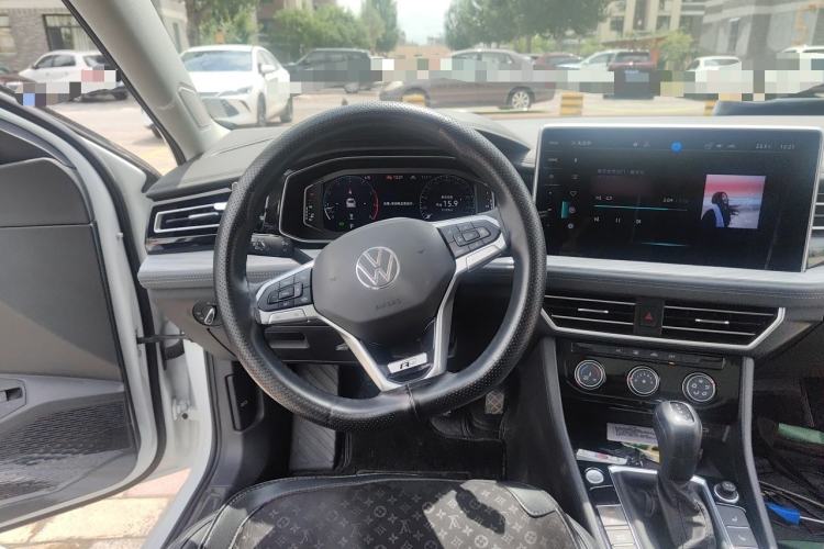 Used Volkswagen Sagitar 2023 300TSI DSG Excellence Edition Steering Wheel