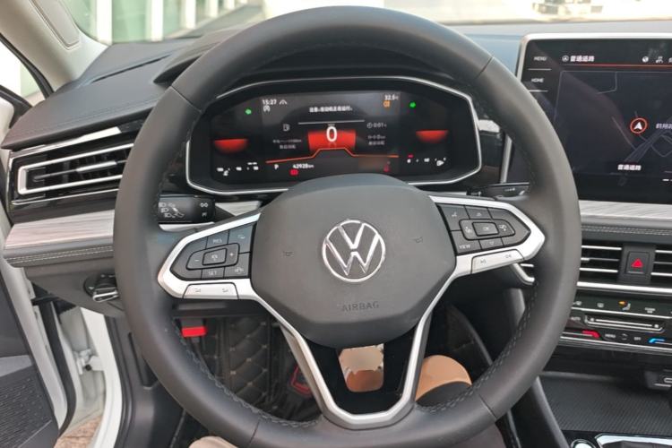 Used Volkswagen Sagitar 2023 200TSI DSG Excellence Edition Steering Wheel
