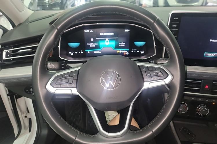 Used Volkswagen Sagitar 2023 300TSI DSG Excellence Edition Steering Wheel