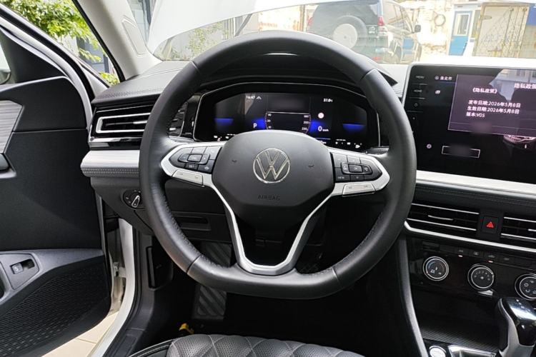 Used Volkswagen Sagitar 2023 300TSI DSG Excellence Edition Steering Wheel