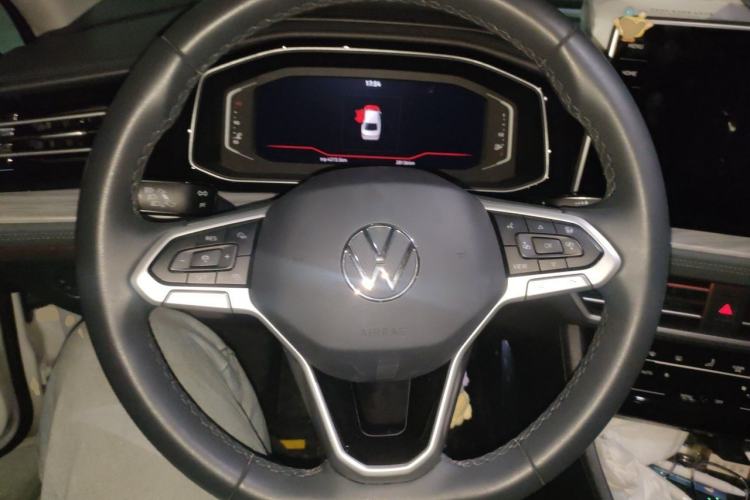 Used Volkswagen Sagitar 2023 300TSI DSG Excellence Edition Steering Wheel