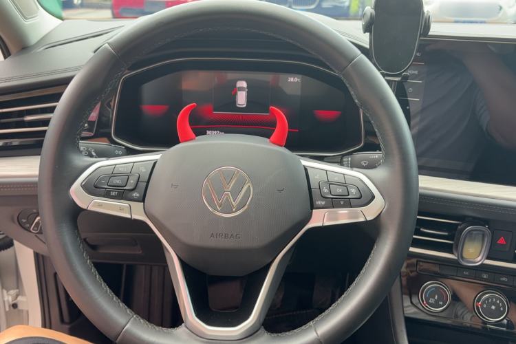 Used Volkswagen Sagitar 2023 300TSI DSG Excellence Edition Steering Wheel