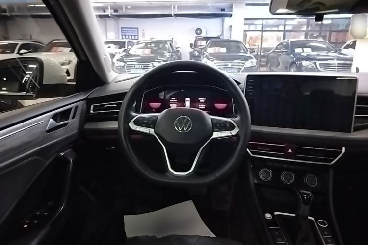 Used Volkswagen Sagitar 2023 300TSI DSG Excellence Edition Steering Wheel