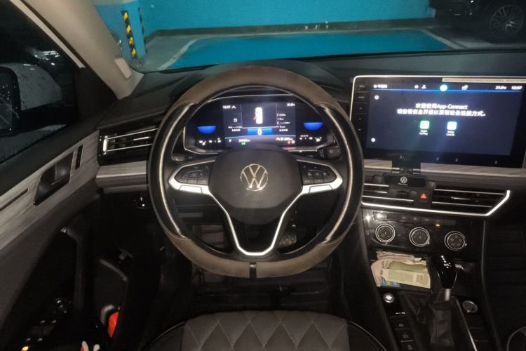 Used Volkswagen Sagitar 2023 300TSI DSG Excellence Edition Steering Wheel