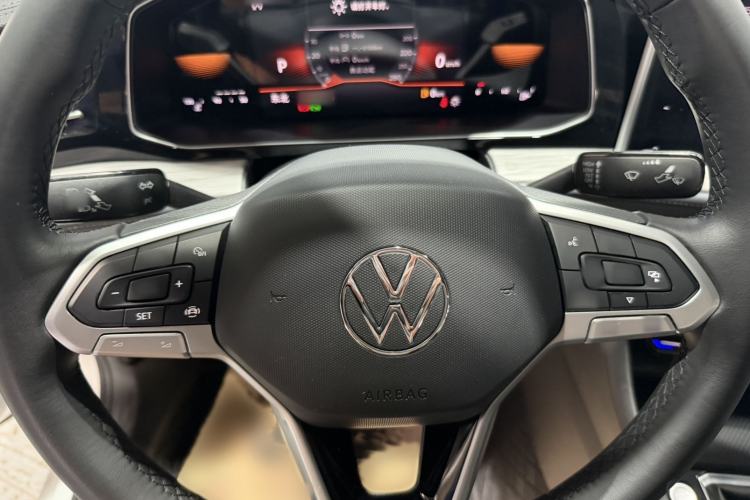 Used Volkswagen Sagitar 2023 280TSI DSG Beyond Lite Edition Steering Wheel