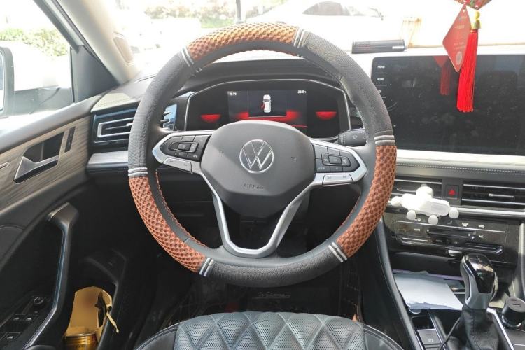 Used Volkswagen Sagitar 2023 280TSI DSG Excellence Edition Steering Wheel