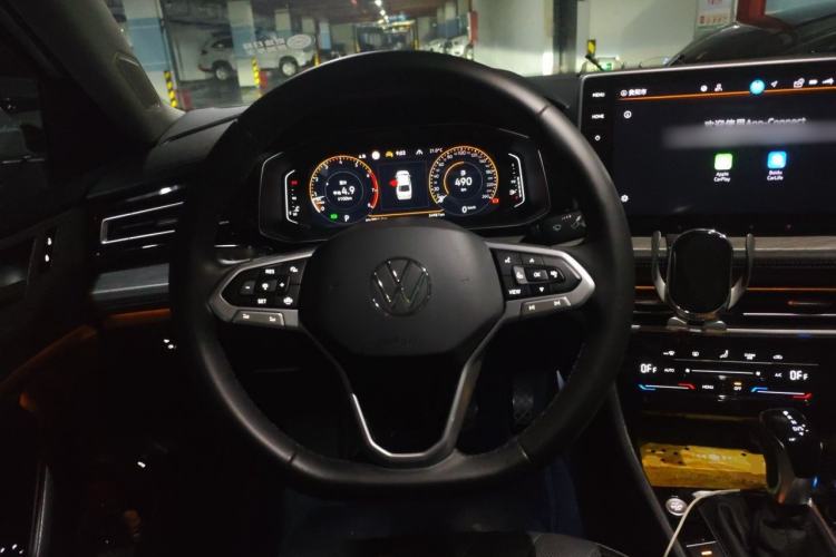 Used Volkswagen Sagitar 2023 280TSI DSG Excellence Edition Steering Wheel
