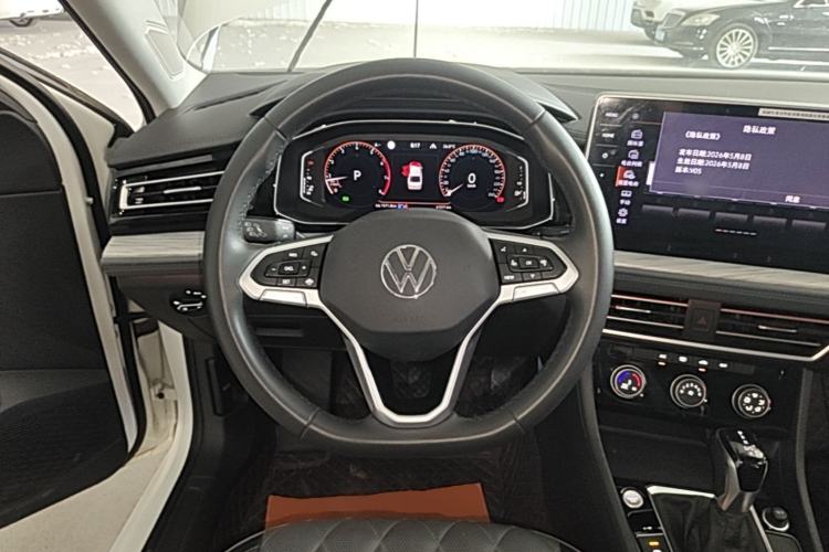 Used Volkswagen Sagitar 2023 300TSI DSG Excellence Edition Steering Wheel