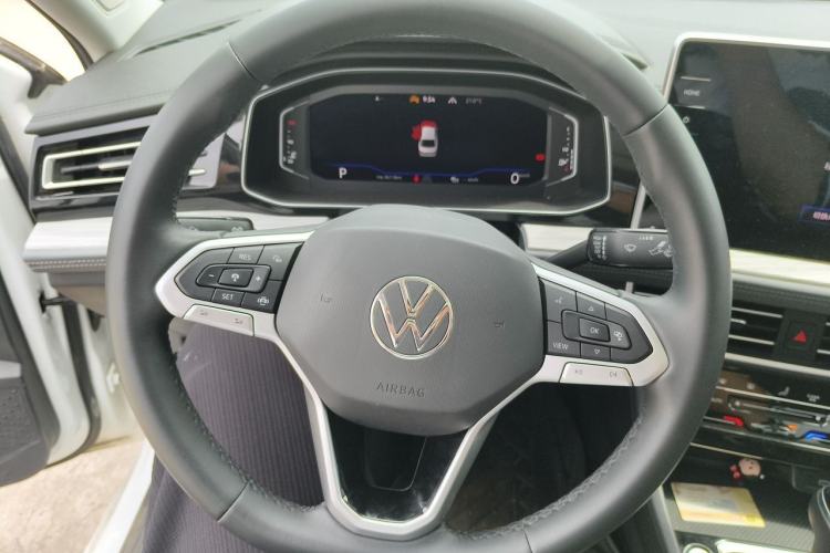 Used Volkswagen Sagitar 2023 280TSI DSG Excellence Edition Steering Wheel