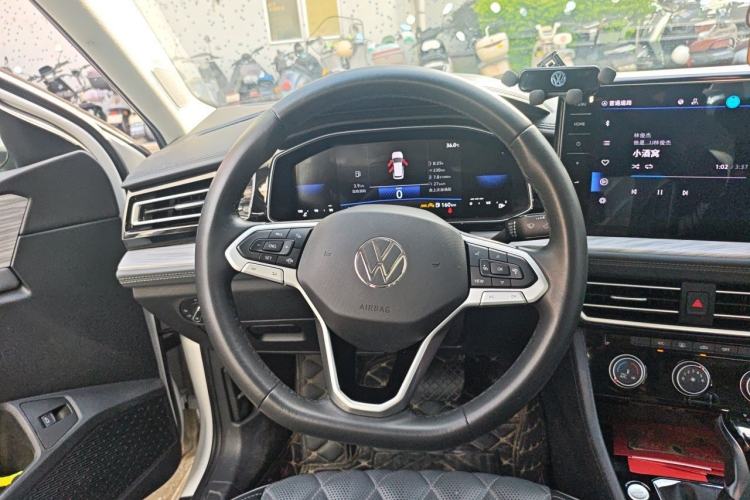 Used Volkswagen Sagitar 2023 300TSI DSG Excellence Edition Steering Wheel