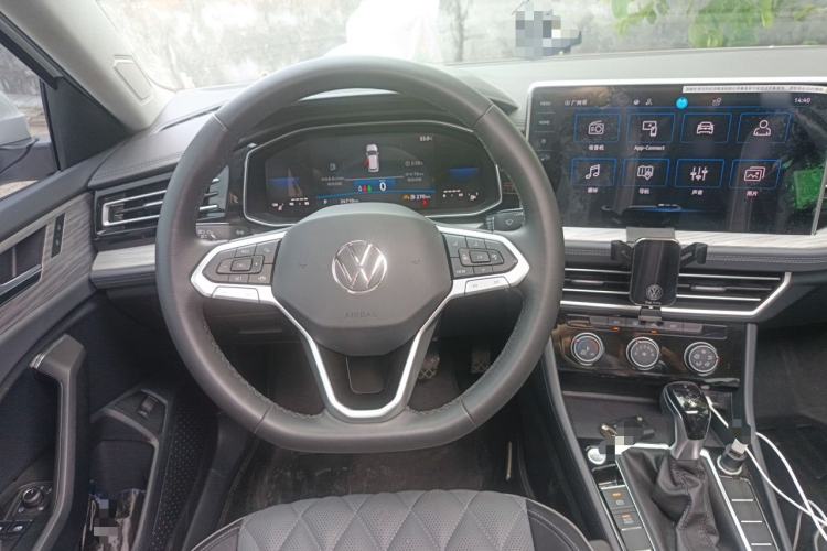 Used Volkswagen Sagitar 2023 300TSI DSG Excellence Edition Steering Wheel