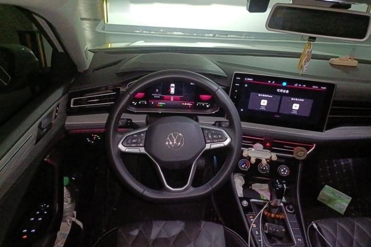 Used Volkswagen Sagitar 2023 300TSI DSG Excellence Edition Steering Wheel