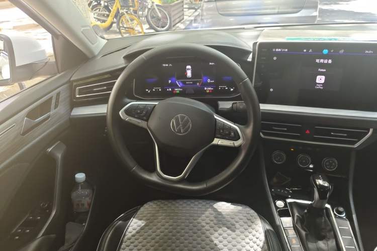 Used Volkswagen Sagitar 2023 300TSI DSG Excellence Edition Steering Wheel