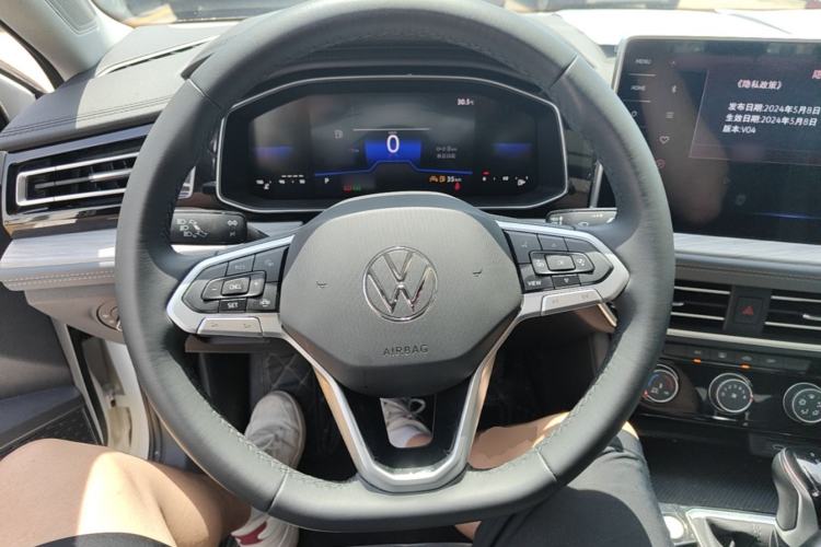 Used Volkswagen Sagitar 2023 300TSI DSG Excellence Edition Steering Wheel