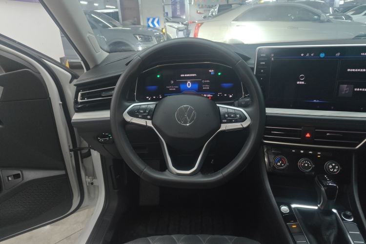 Used Volkswagen Sagitar 2023 300TSI DSG Excellence Edition Steering Wheel