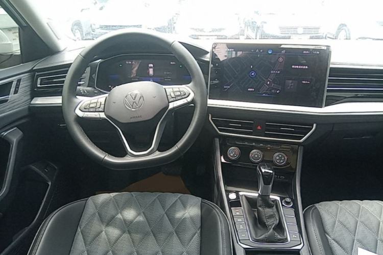 Used Volkswagen Sagitar 2023 300TSI DSG Excellence Edition Steering Wheel