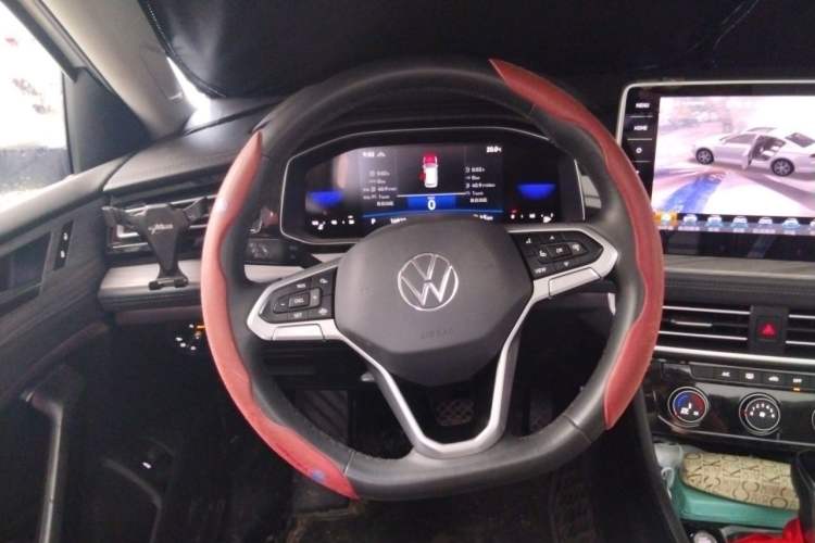 Used Volkswagen Sagitar 2023 300TSI DSG Excellence Edition Steering Wheel